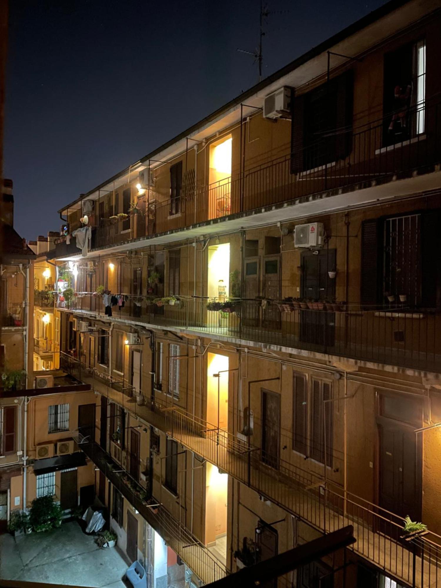 Апартаменти De Sura - La Terrazza Sul Naviglio Мілан Екстер'єр фото